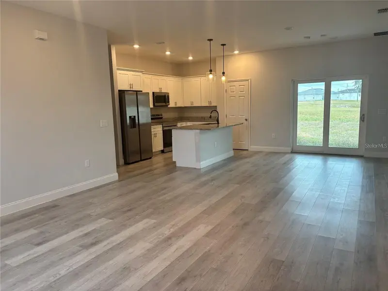 423 Churchill Ct, FL