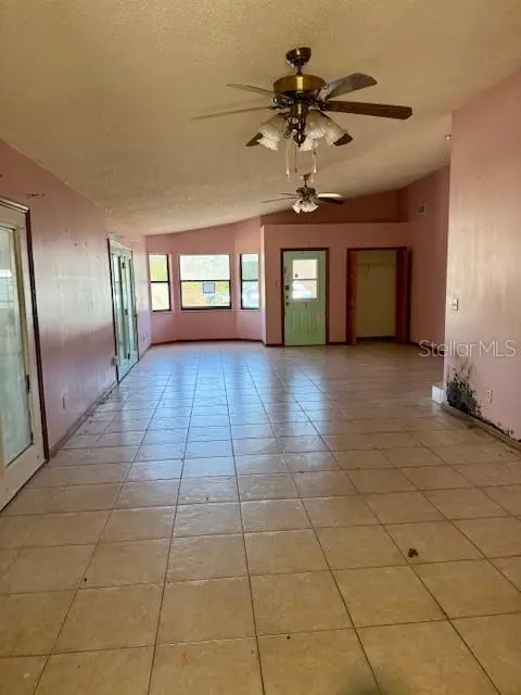 8 Sweetbay Dr, FL