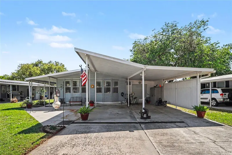 2055 S Floral Ave #322, FL