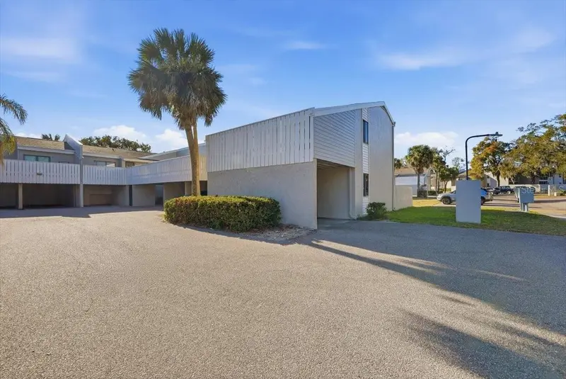 1428 Oak Pl #C, FL