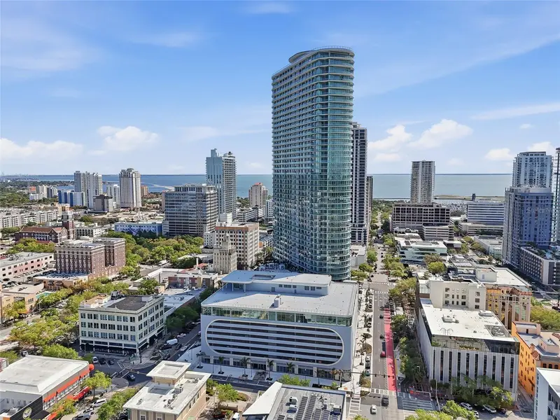 400 Central Ave #303, FL