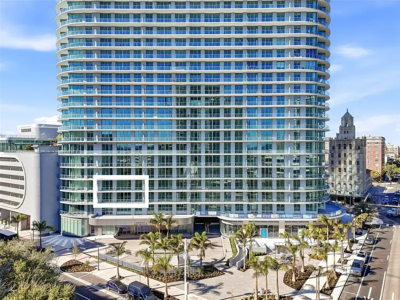 400 Central Ave #303, FL