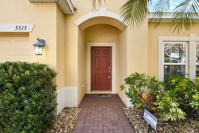 5515 74th Pl E, FL