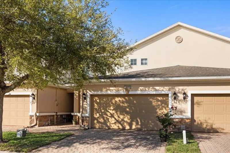 723 Terrace Spring Dr, FL