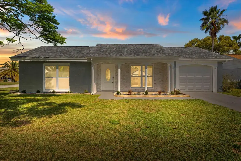 3317 Honeymoon Ln, FL