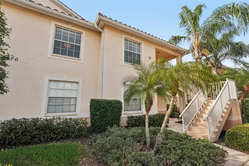 4270 Vicenza Dr #D40, FL