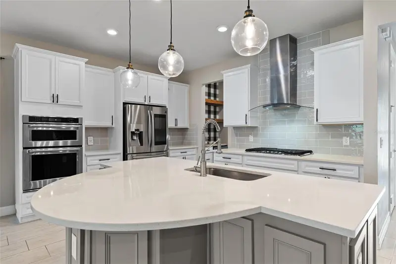 2134 Long Spur, FL