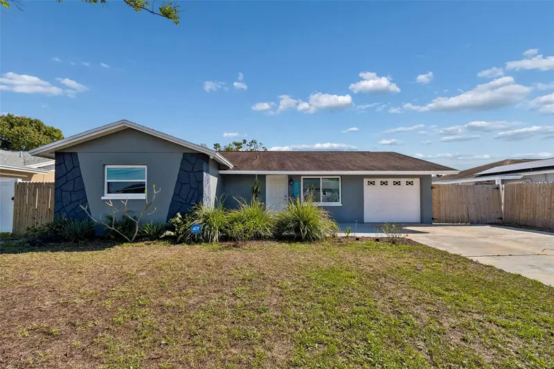 6882 62nd Ave N, FL