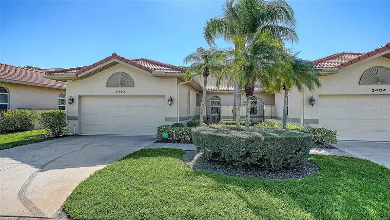 3410 Chelmsford Ct #3, FL