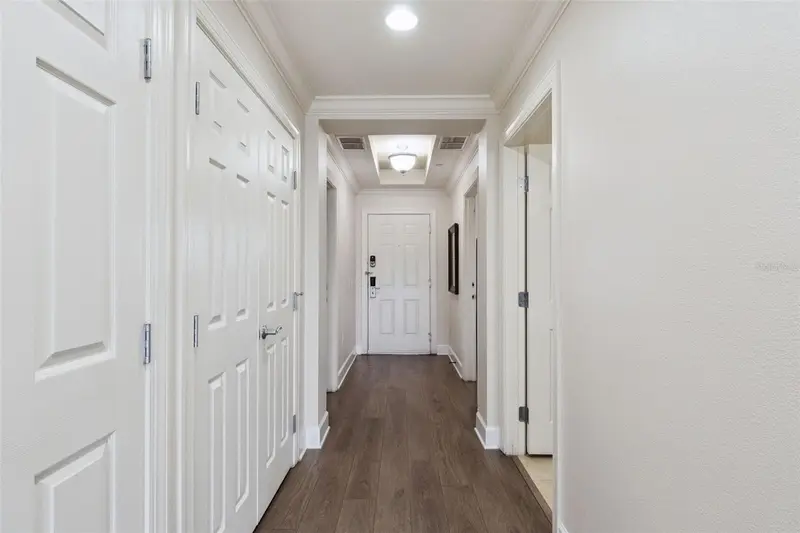 1352 Centre Court Ridge Dr #302, FL