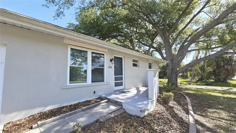 284 Rotonda Blvd W, FL