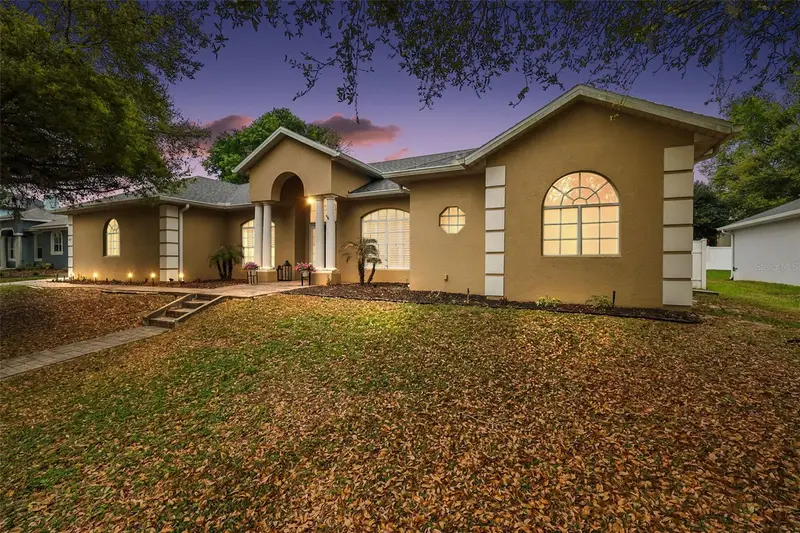1245 Shorecrest Cir, FL