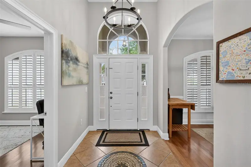 1245 Shorecrest Cir, FL