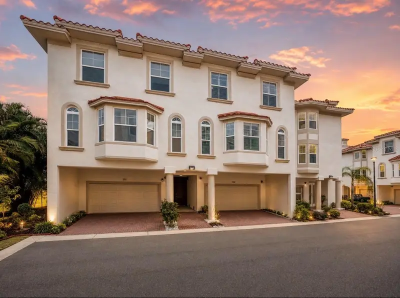 1340 Bayshore Blvd #502, FL