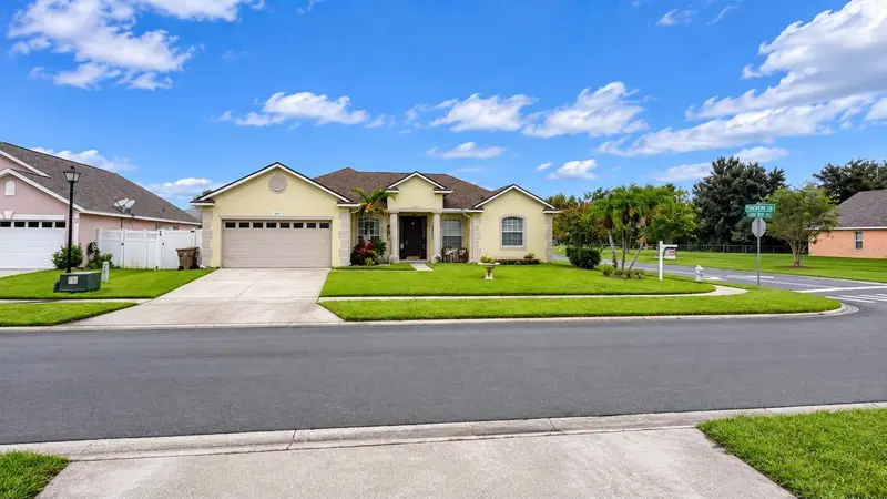 2601 Gold Dust Cir, FL