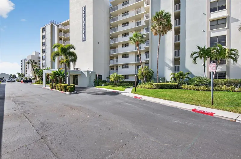 300 Woodette Dr #404b, FL