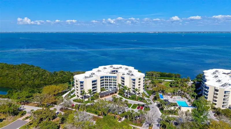 2120 Harbourside Dr #623, FL