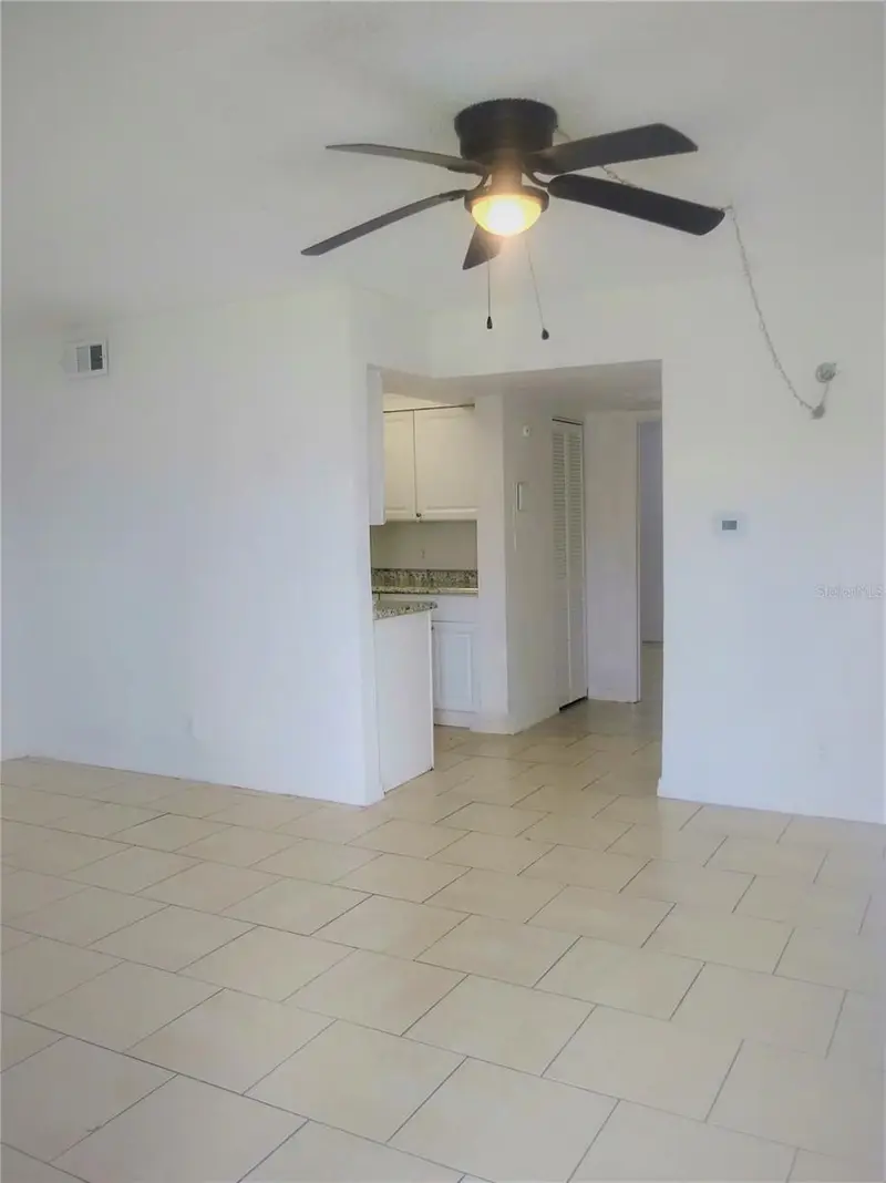 302 S Spring Garden Ave #B09, FL
