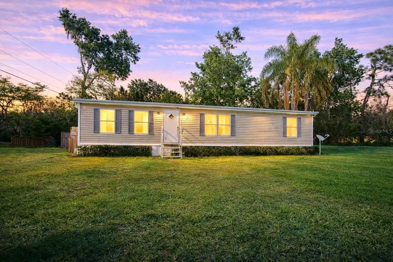201 N 5th St, FL