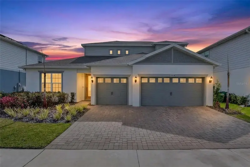 15954 Winding Bluff Dr, FL