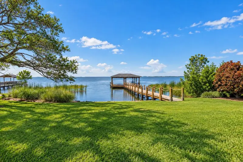 243 Zachary Wade St, FL