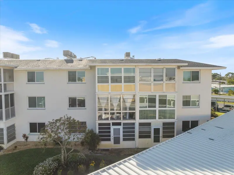 708 Tamiami Trl S #209, FL