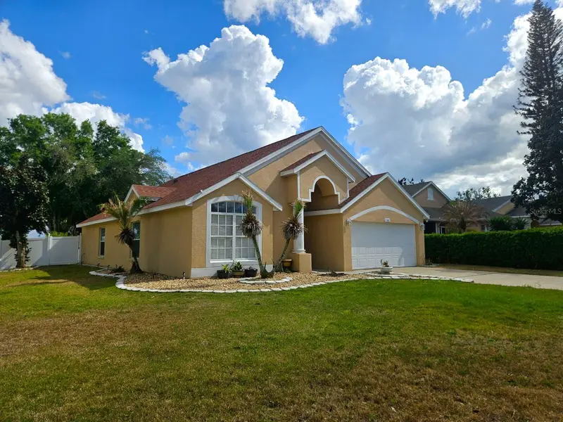 15601 Autumn Glen Ave, FL