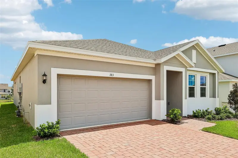 383 Lemongrass Rd, FL