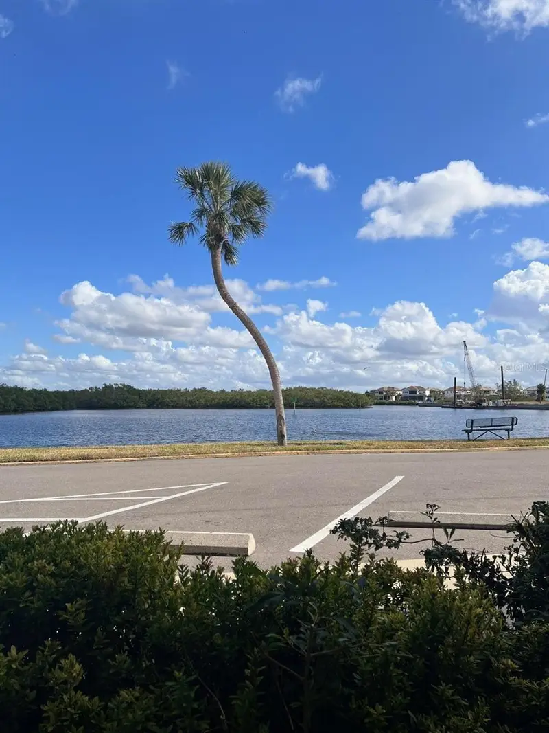 611 Destiny Dr #115, FL