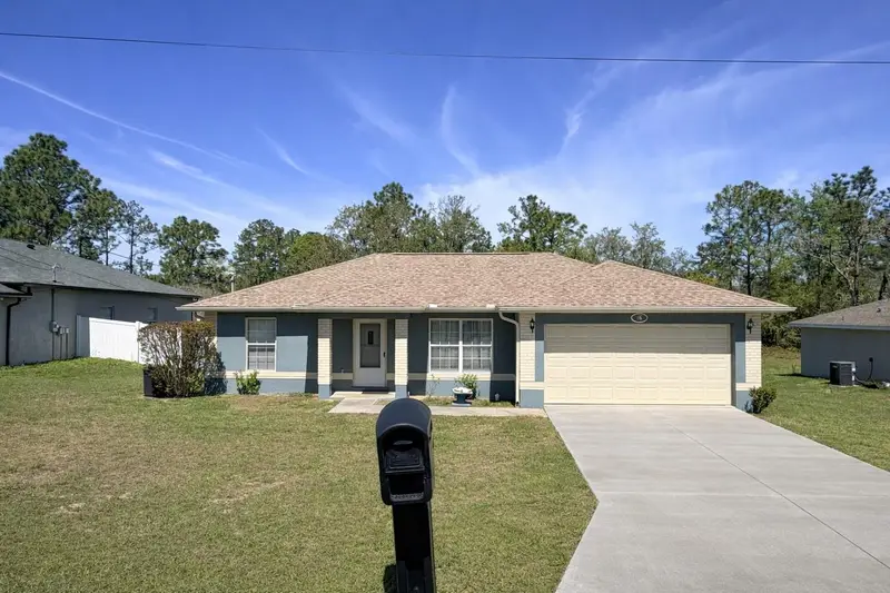 16 Pecan Drive Loop, FL