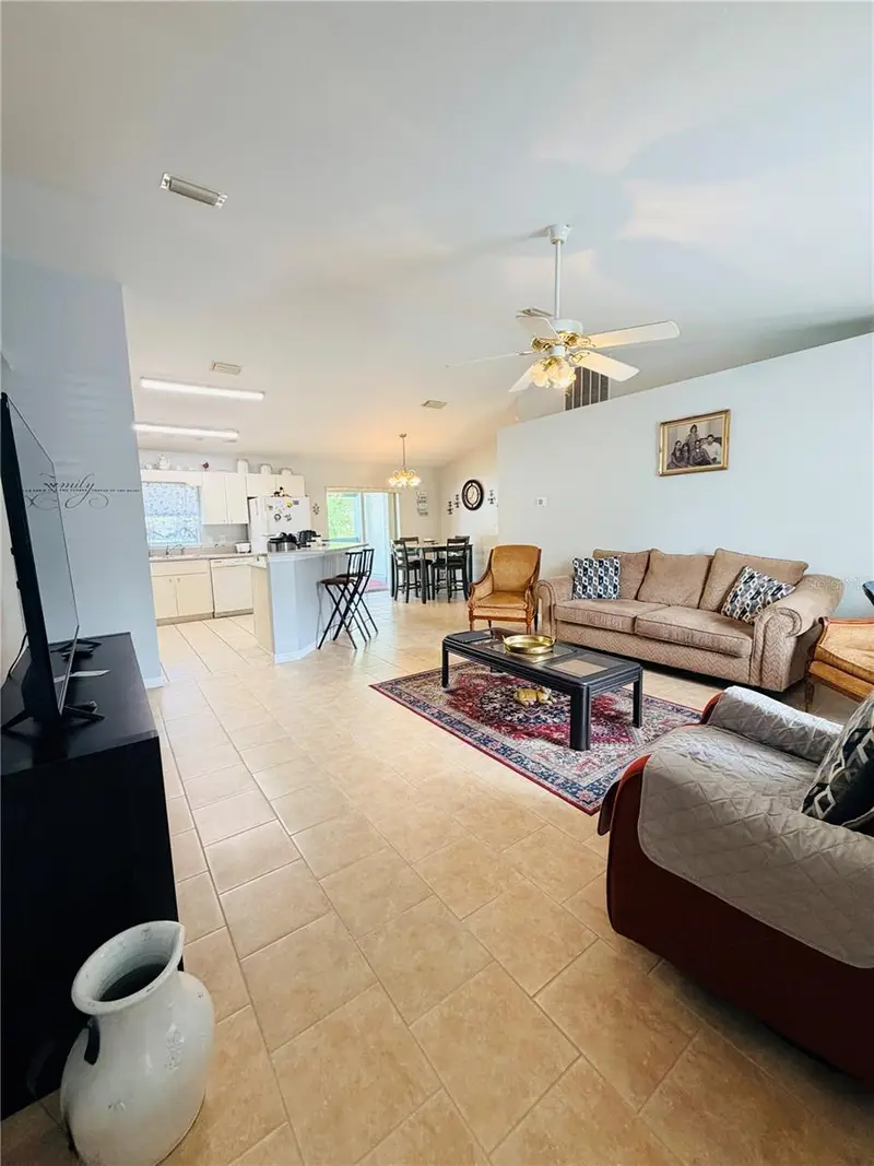 16 Pecan Drive Loop, FL