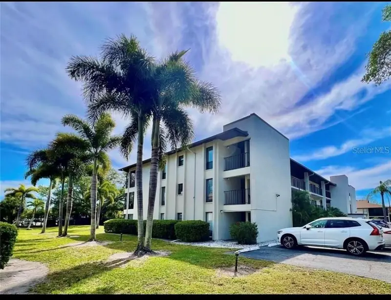 7203 Curtiss Ave #1a, FL