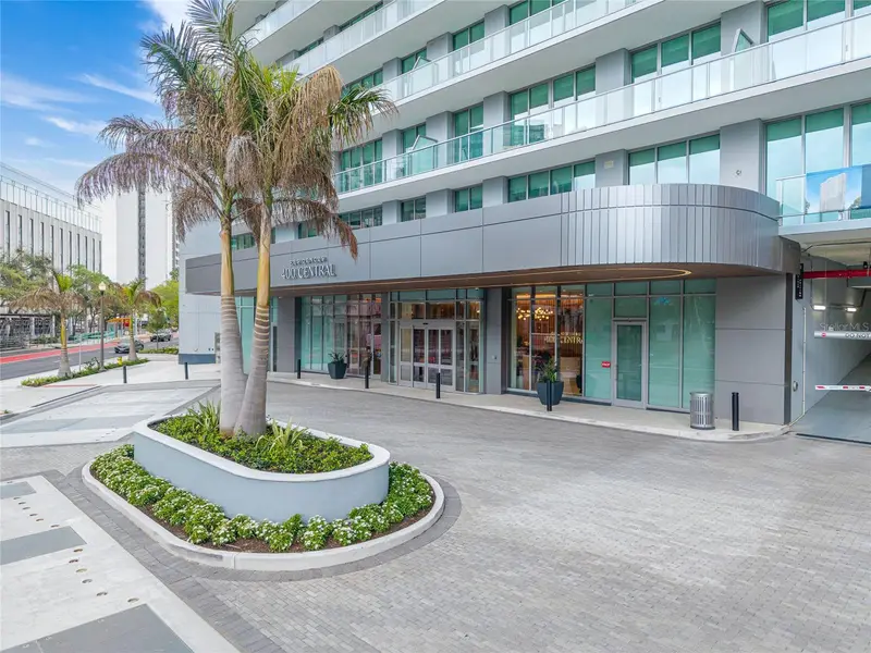 400 Central Ave #1106, FL