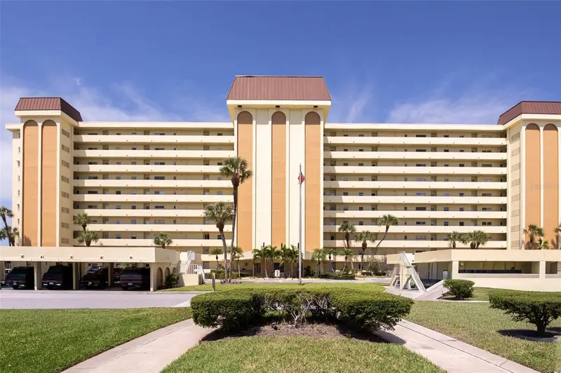 4725 Cove Cir #207, FL