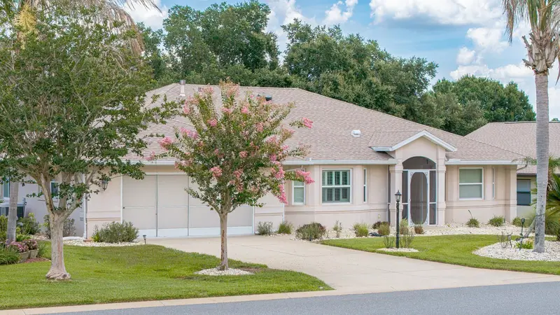 21127 Royal St Georges Ln, FL