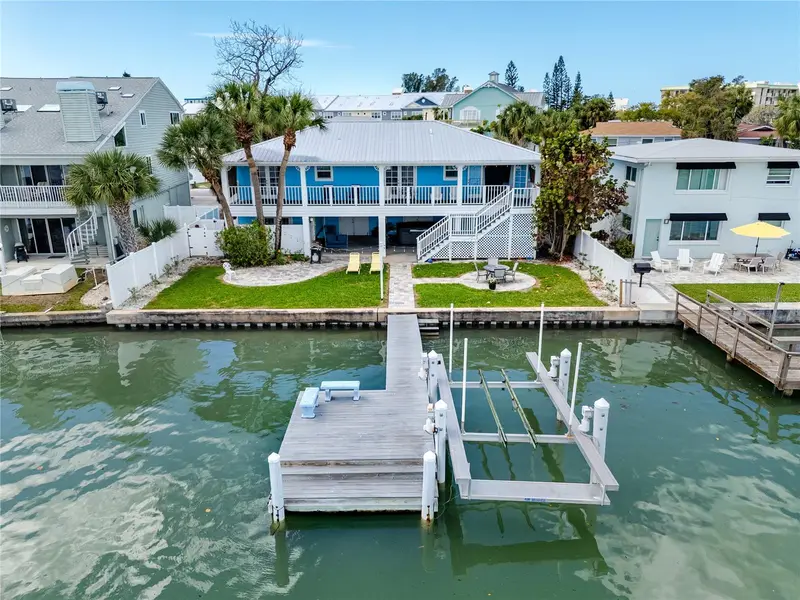 2601 Bay Blvd, FL