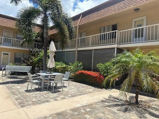 210 Park Blvd N #122, FL