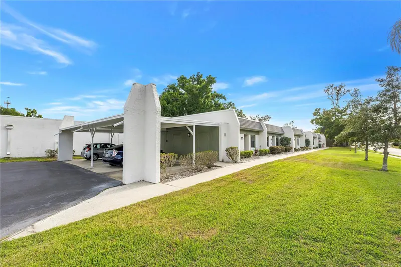4774 Lake Blvd #9b, FL