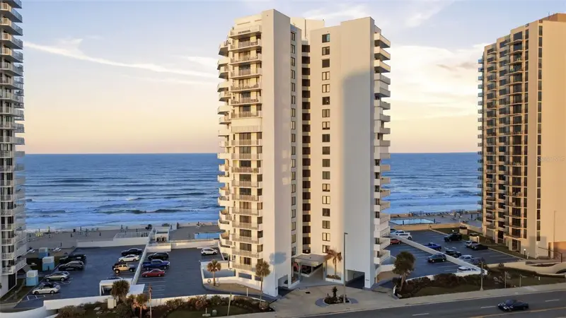 3047 S Atlantic Ave #1205, FL