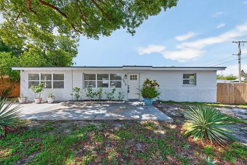 4016 W Montgomery Ter, FL