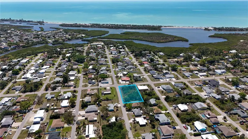 Fundy Rd, FL