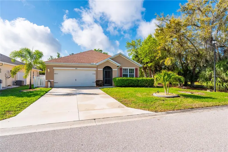 7812 Mikasa Dr, FL