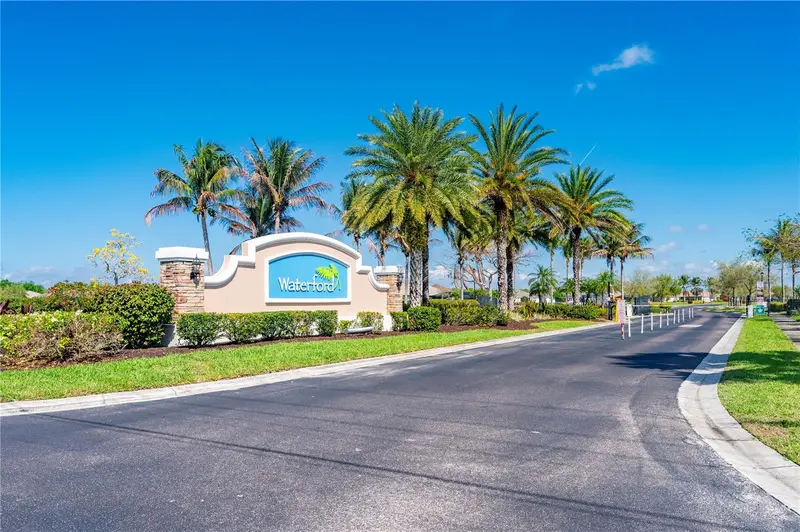 7812 Mikasa Dr, FL