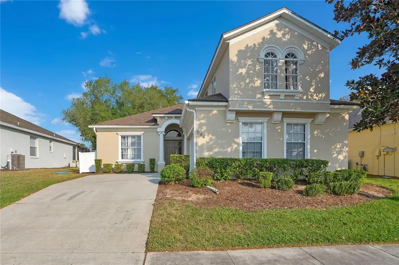 544 Pineloch Dr, FL