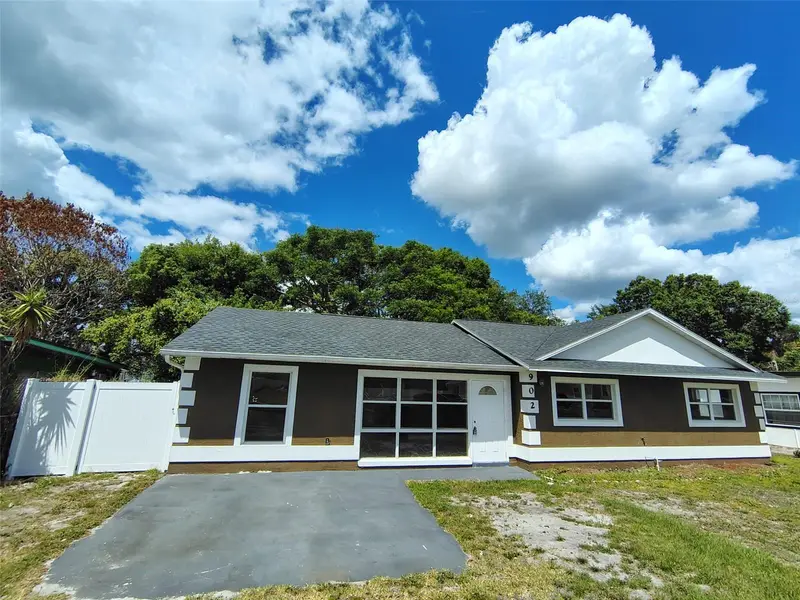 902 N Thacker Ave, FL