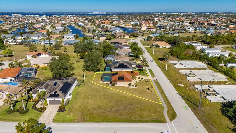 1300 Tuscany Dr, FL