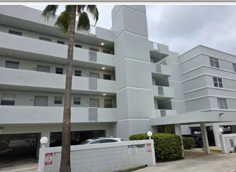 3527 Ne 168th St #208, FL