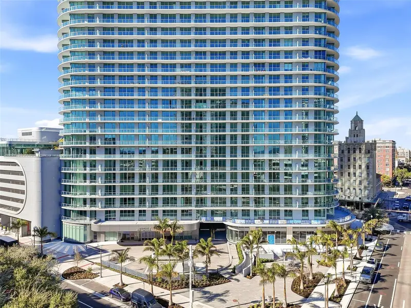 400 Central Ave #306, FL