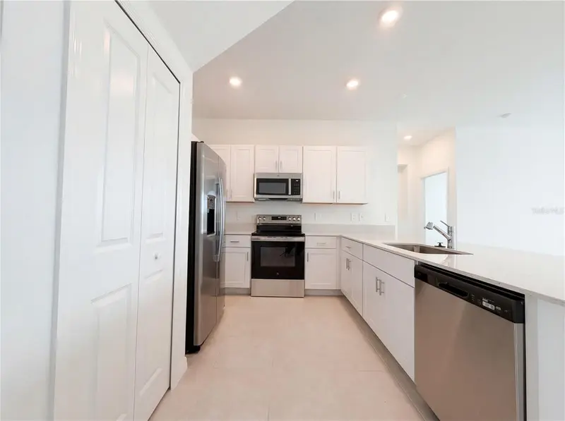 9435 Gulf Shore Ter, FL