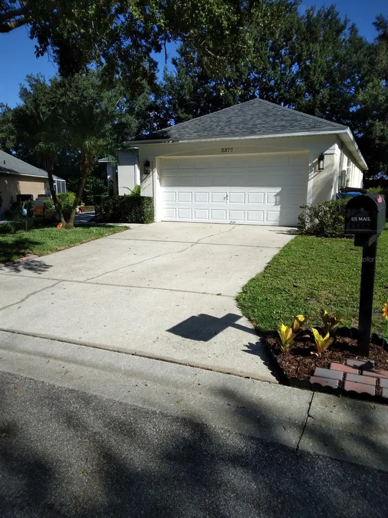 2377 Paulette Dr, FL